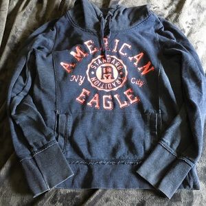 Navy American Eagle hoodie with pink font